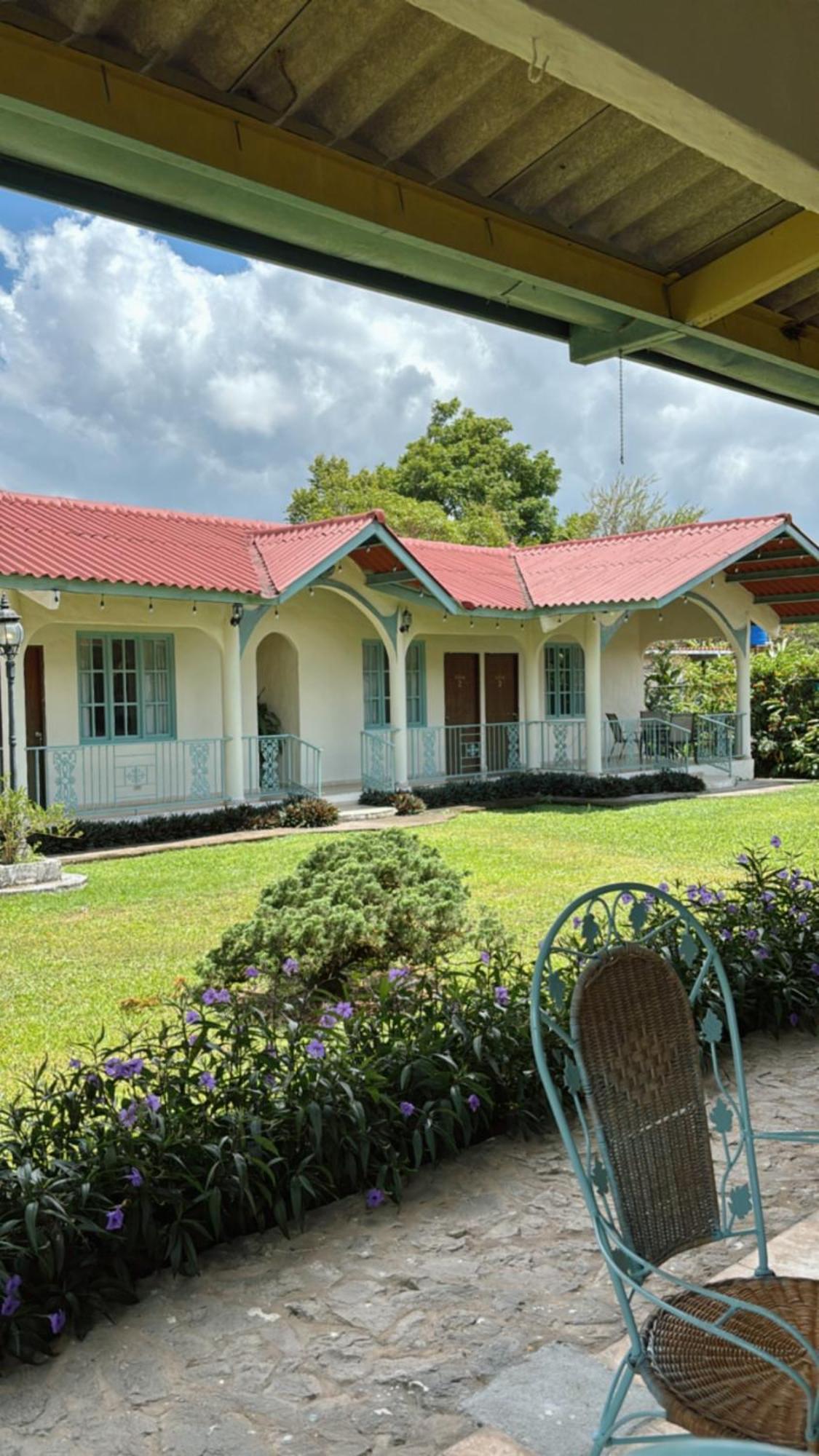 La Maison D' Ivonne Anton Ngoại thất bức ảnh